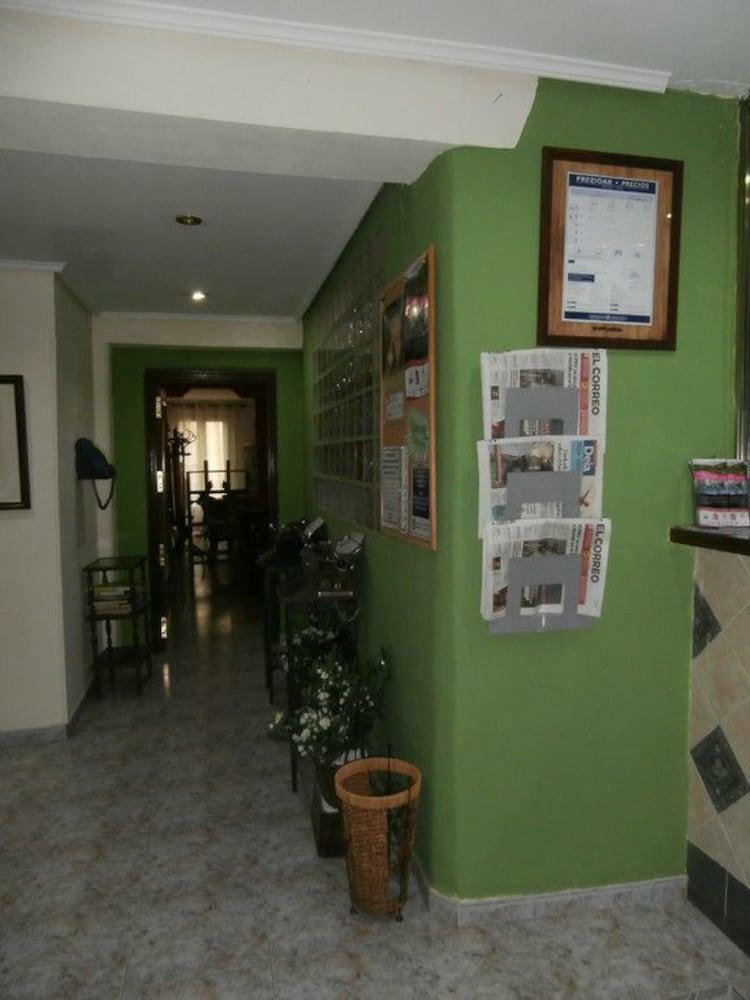 Arenal Suites Bilbao Exterior photo
